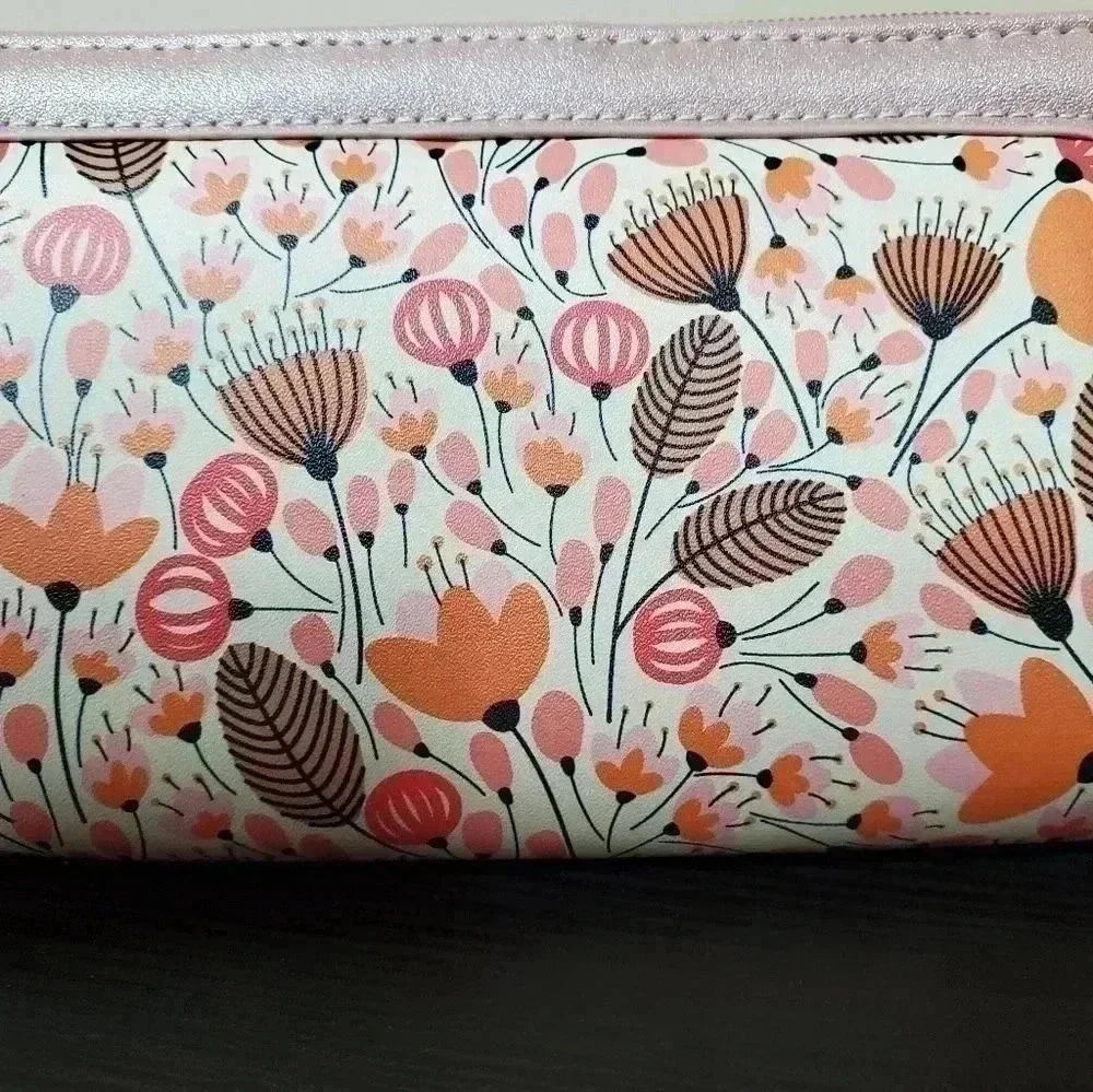 NWT Mundi Zip Around Pink Metallic Floral Wallet - Picture 3 of 6